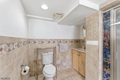 1930 Mildred Avenue Linden NJ 07036