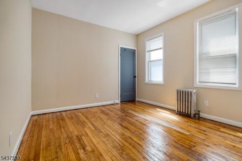 98 Delmar Place Irvington NJ 07111