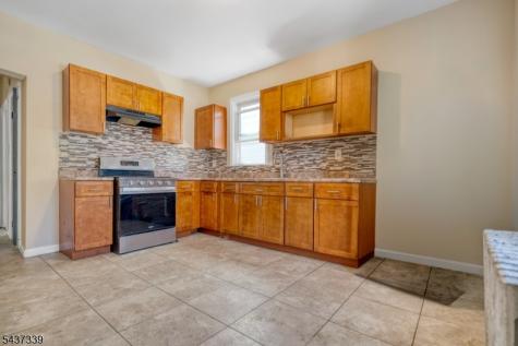 98 Delmar Place Irvington NJ 07111