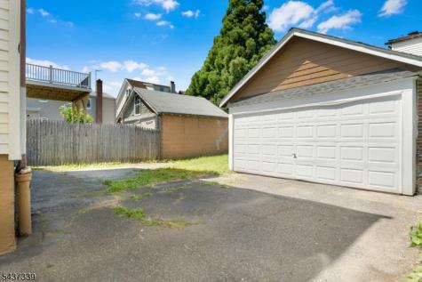 98 Delmar Place Irvington NJ 07111