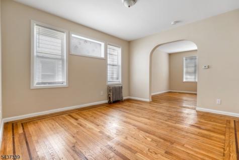 98 Delmar Place Irvington NJ 07111