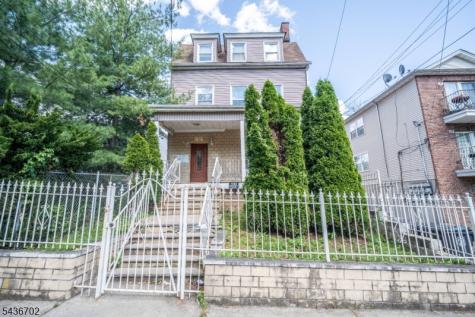 84 Farley Avenue Newark NJ 07108