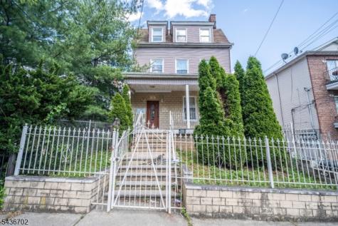 84 Farley Avenue Newark NJ 07108