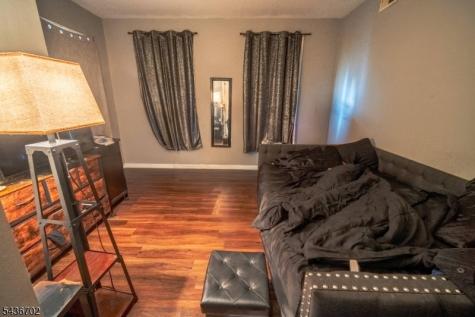 84 Farley Avenue Newark NJ 07108
