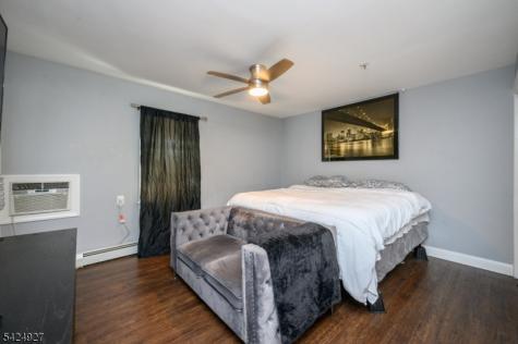 513 E Price Street Linden NJ 07036
