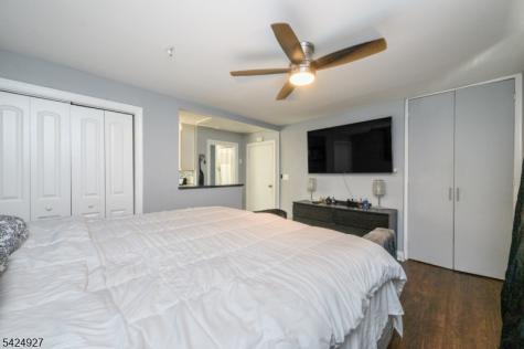 513 E Price Street Linden NJ 07036