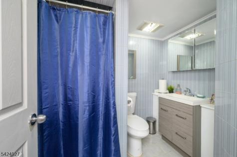 513 E Price Street Linden NJ 07036