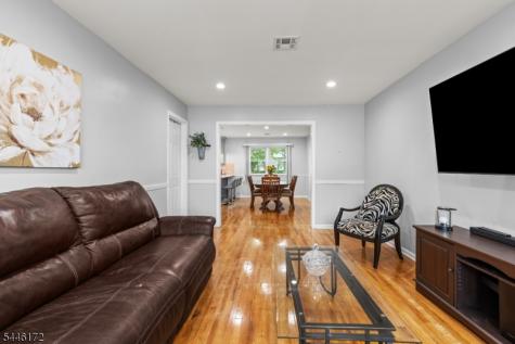 689 Gates Terrace Union NJ 07083