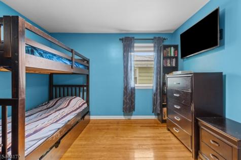689 Gates Terrace Union NJ 07083