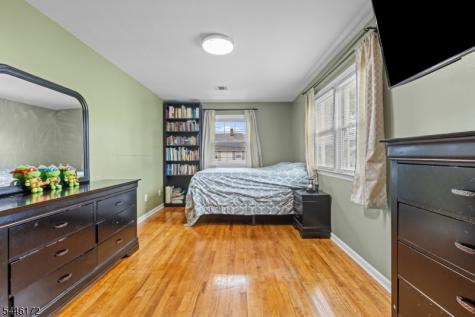 689 Gates Terrace Union NJ 07083