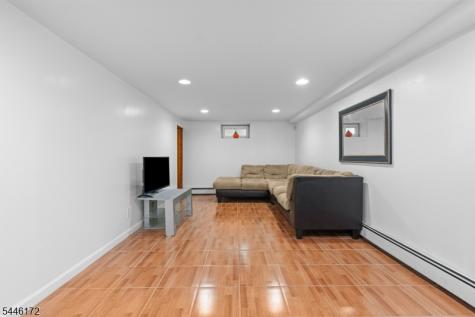 689 Gates Terrace Union NJ 07083