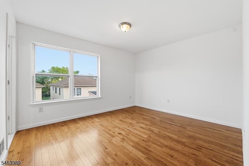 97 N 6th Street Newark NJ 07107