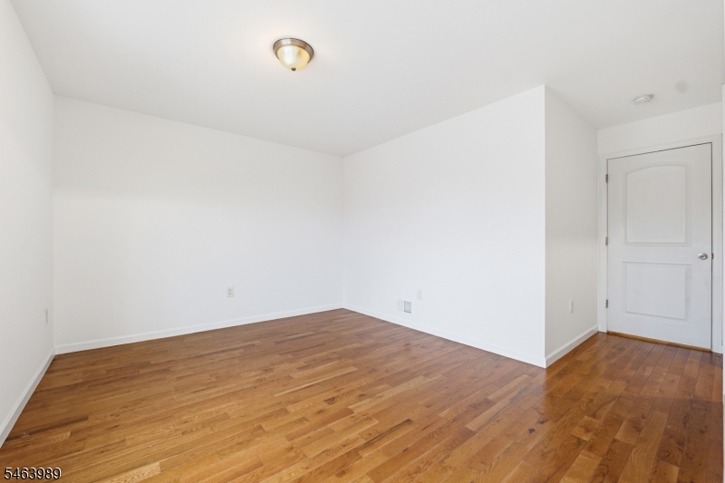 97 N 6th Street Newark NJ 07107