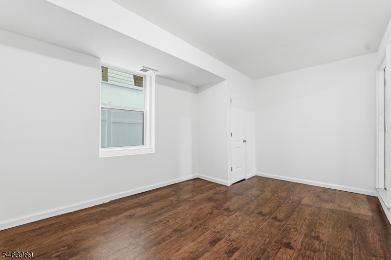 97 N 6th Street Newark NJ 07107