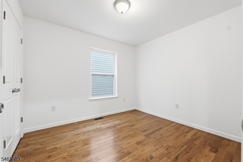 97 N 6th Street Newark NJ 07107