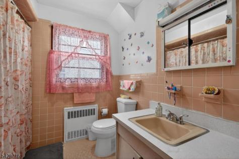 65 Crosby Avenue Paterson NJ 07502