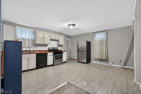 65 Crosby Avenue Paterson NJ 07502