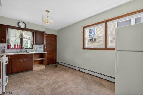 65 Crosby Avenue Paterson NJ 07502