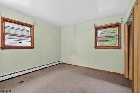 65 Crosby Avenue Paterson NJ 07502