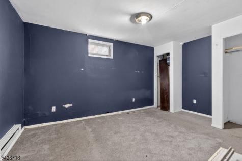 65 Crosby Avenue Paterson NJ 07502