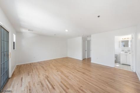 336 S 10th Street Newark NJ 07103
