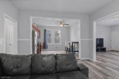 105 Huntington Terrace Newark NJ 07112