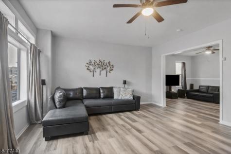 105 Huntington Terrace Newark NJ 07112