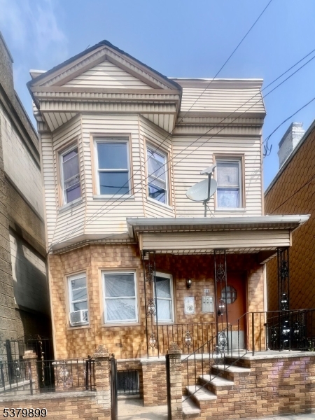 168 Christie Street Newark NJ 07105
