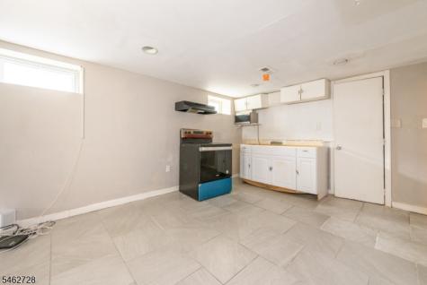 89 Tremont Avenue East Orange NJ 07018