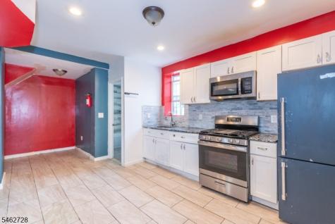 89 Tremont Avenue East Orange NJ 07018