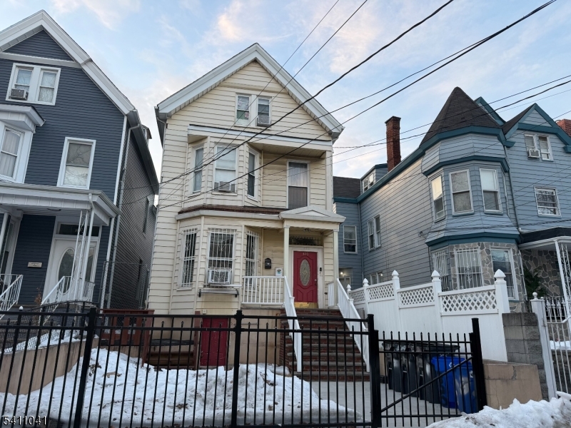 320 Summer Avenue Newark NJ 07104