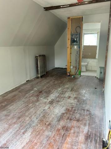 491 Norwood Street East Orange NJ 07018