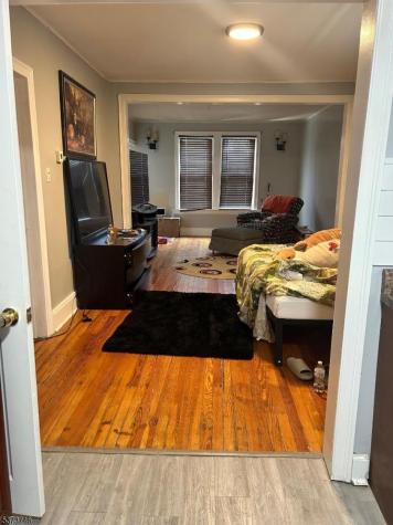 491 Norwood Street East Orange NJ 07018