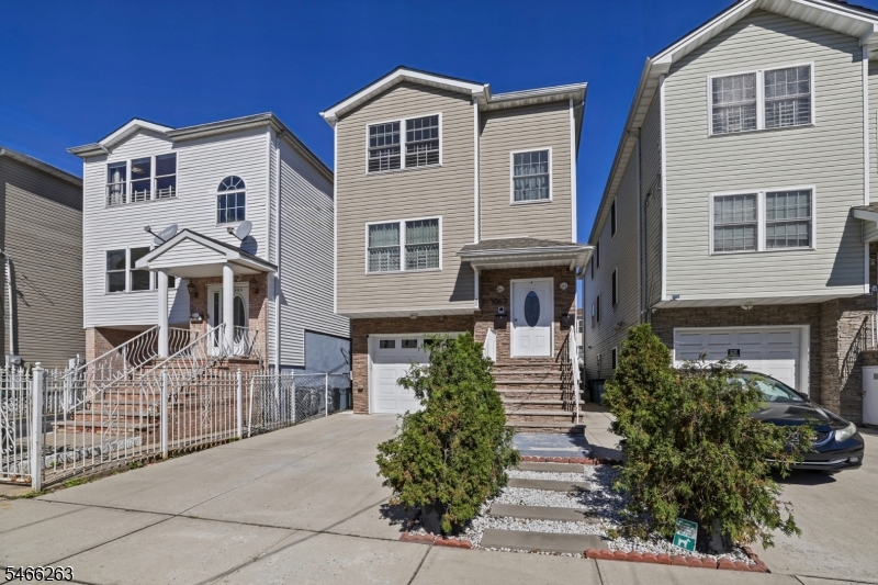 1063 William Street Elizabeth NJ 07201