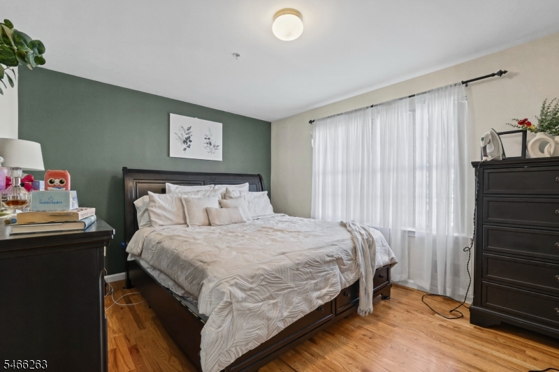 1063 William Street Elizabeth NJ 07201