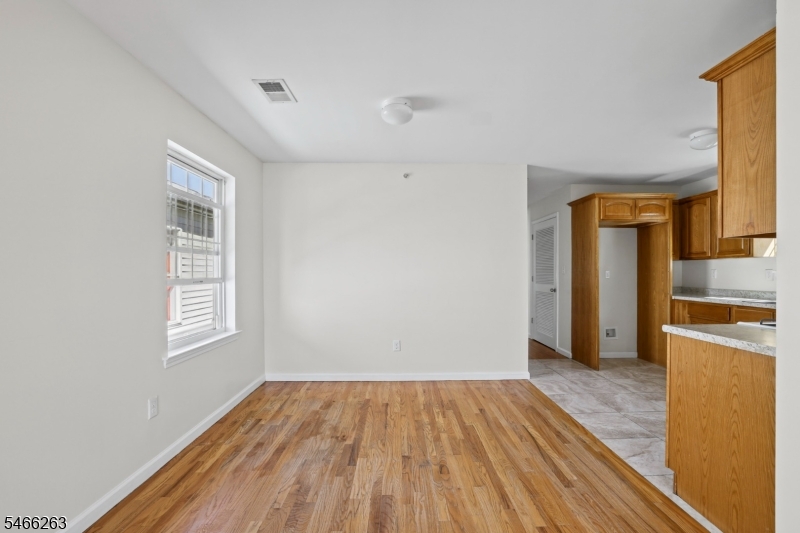 1063 William Street Elizabeth NJ 07201