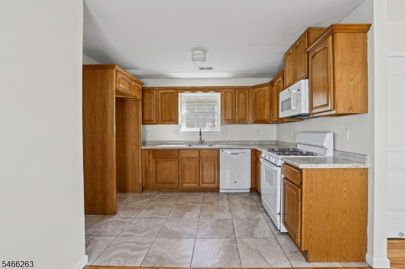 1063 William Street Elizabeth NJ 07201