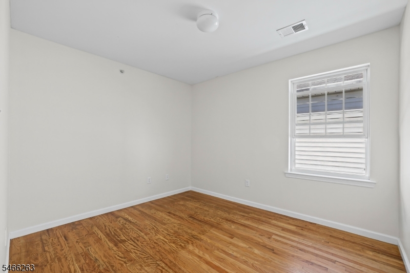 1063 William Street Elizabeth NJ 07201