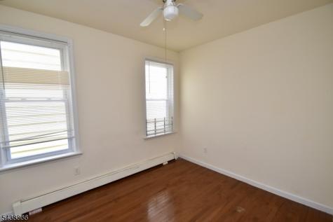 180 N 16th Street East Orange NJ 07017