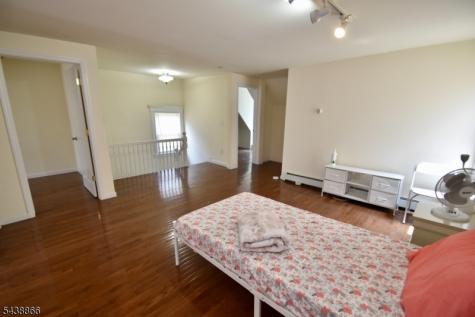 180 N 16th Street East Orange NJ 07017
