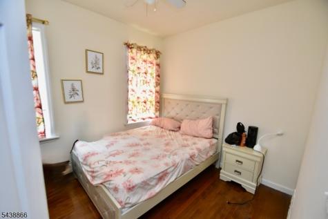 180 N 16th Street East Orange NJ 07017