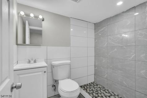 553 S Orange Avenue Newark NJ 07103