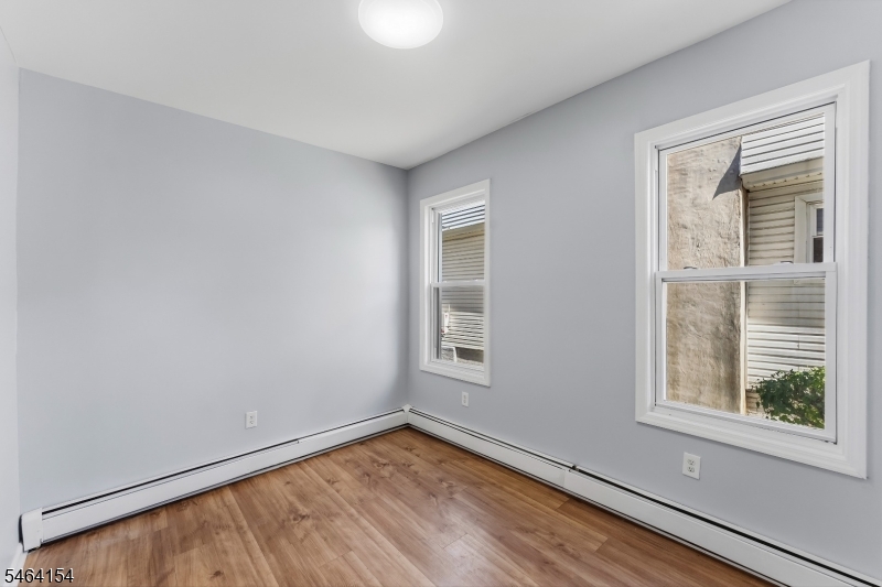 590 Hawthorne Avenue Irvington NJ 07112