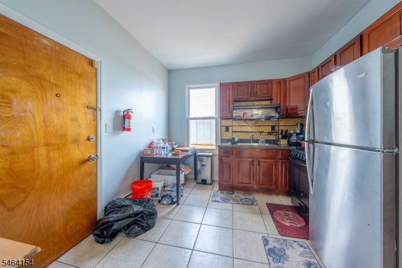 590 Hawthorne Avenue Irvington NJ 07112
