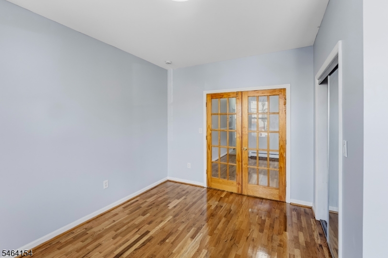 590 Hawthorne Avenue Irvington NJ 07112