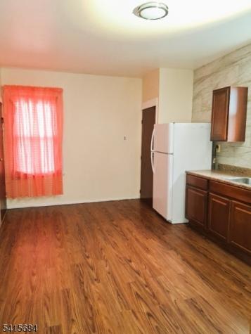 37 Springdale Avenue Newark NJ 07107