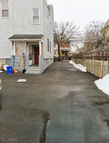 37 Springdale Avenue Newark NJ 07107