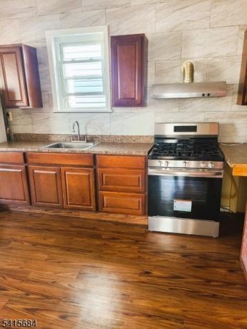 37 Springdale Avenue Newark NJ 07107