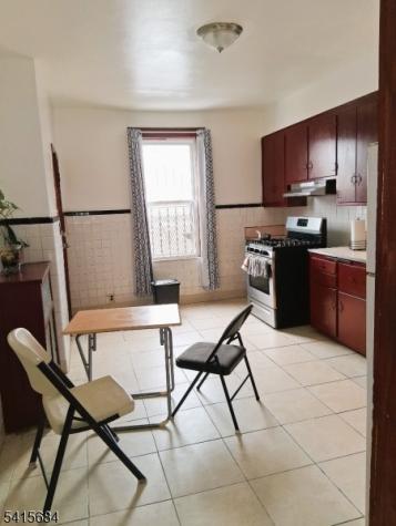 37 Springdale Avenue Newark NJ 07107