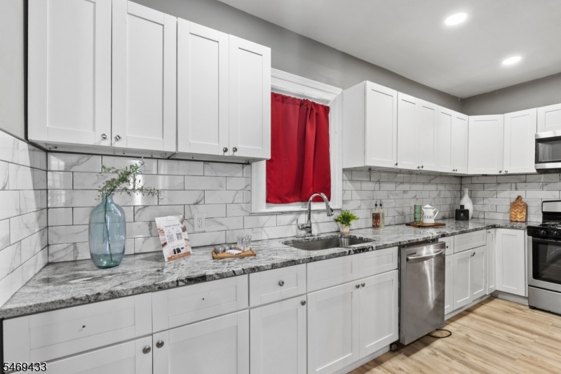 71 Schley Street Newark NJ 07112